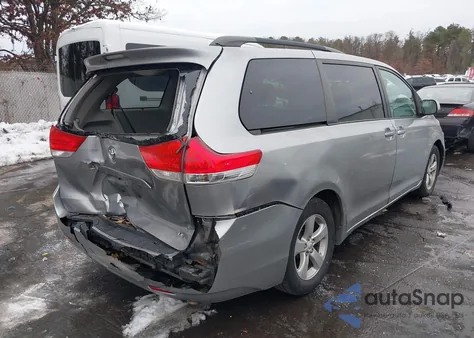 2011 Toyota Sienna Le V6 from USA, damaged, VIN 5TDKK3DC5BS024738
